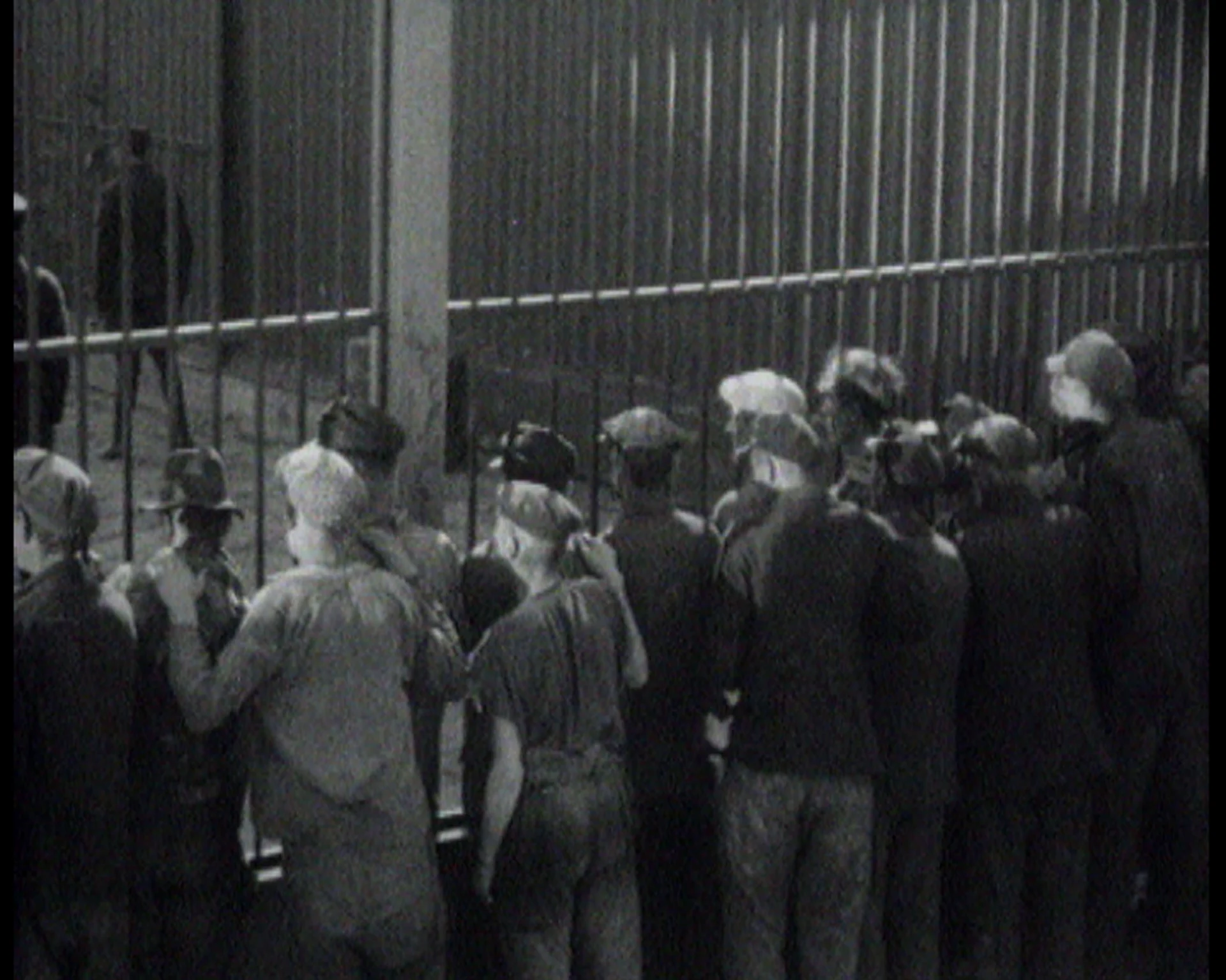 Shot from movie Arbeiter verlassen die Fabrik by Harun Farocki